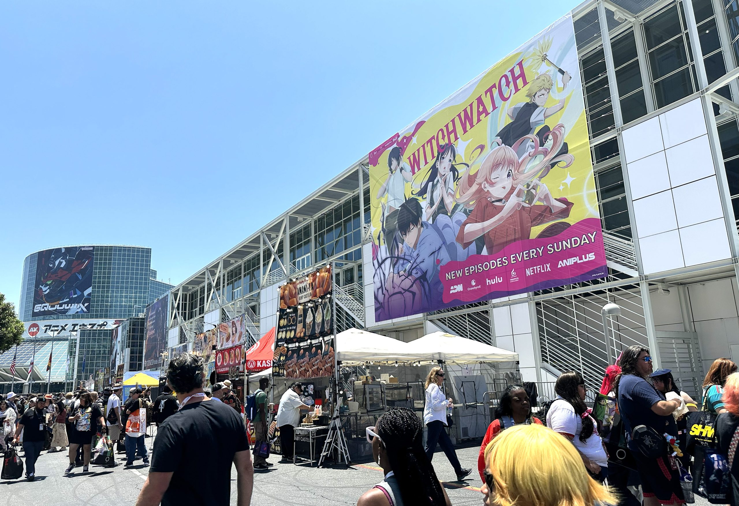 2025 – AX – Concourse Exterior Banner – B32A